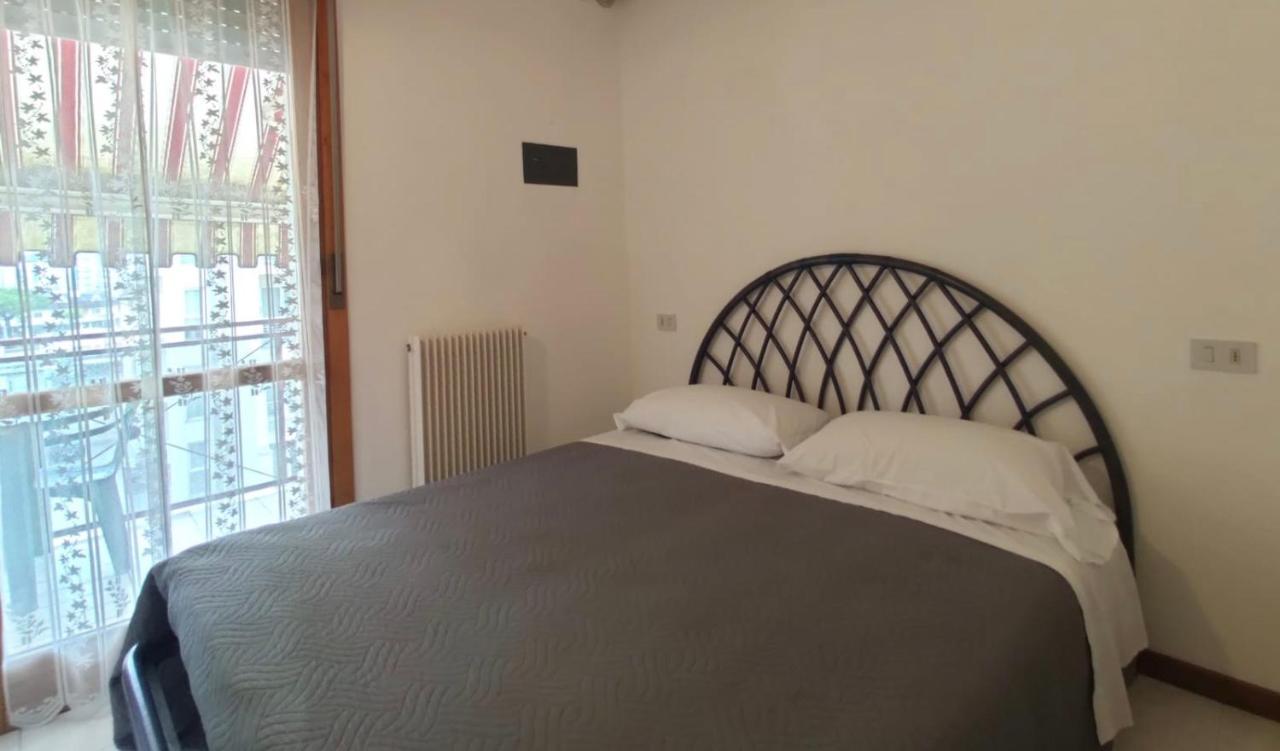 Bafile 18 - Piazza Marconi - Centrale - 50 Mt Dal Mare Lido di Jesolo Dış mekan fotoğraf